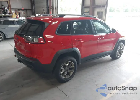 2019 Jeep Cherokee Trailhawk Elite 4X4 from USA, damaged, VIN 1C4PJMBX4KD106072